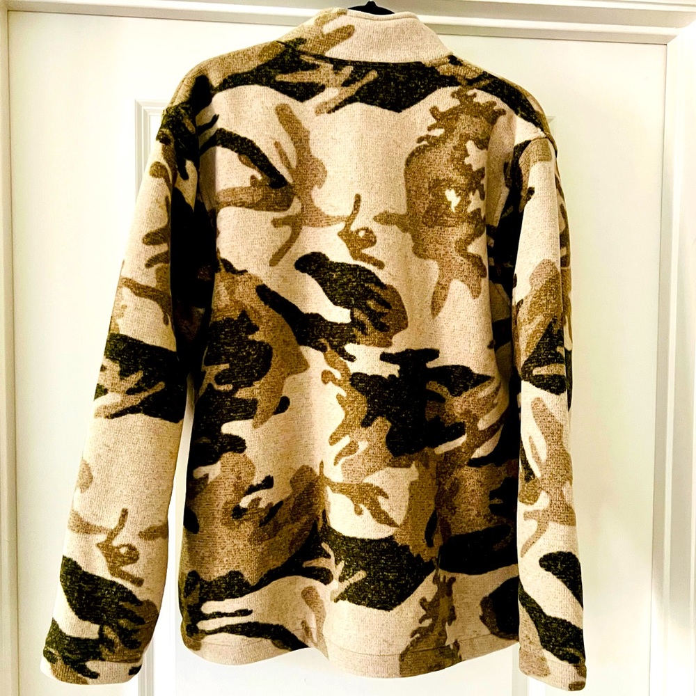 NWOT Cabela’s Fleece Camo Jacket - Picture 9 of 9